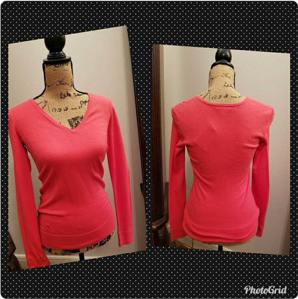 NWT❣ Lilly Pulitzer Coral V Neck Sweater